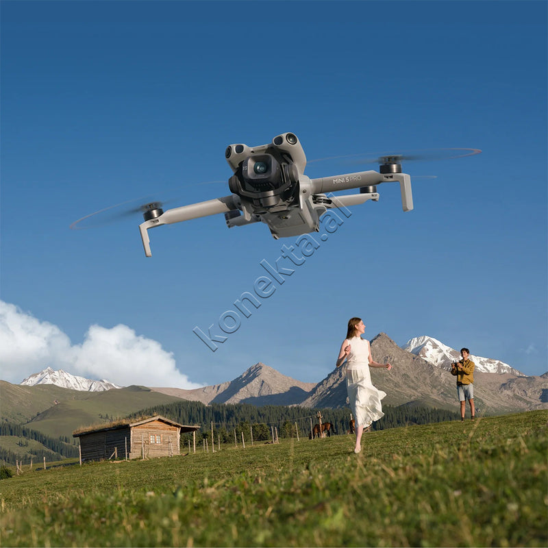 Dron Quadcopter DJI Mini 5 Pro DJI RC2 Fly More Combo