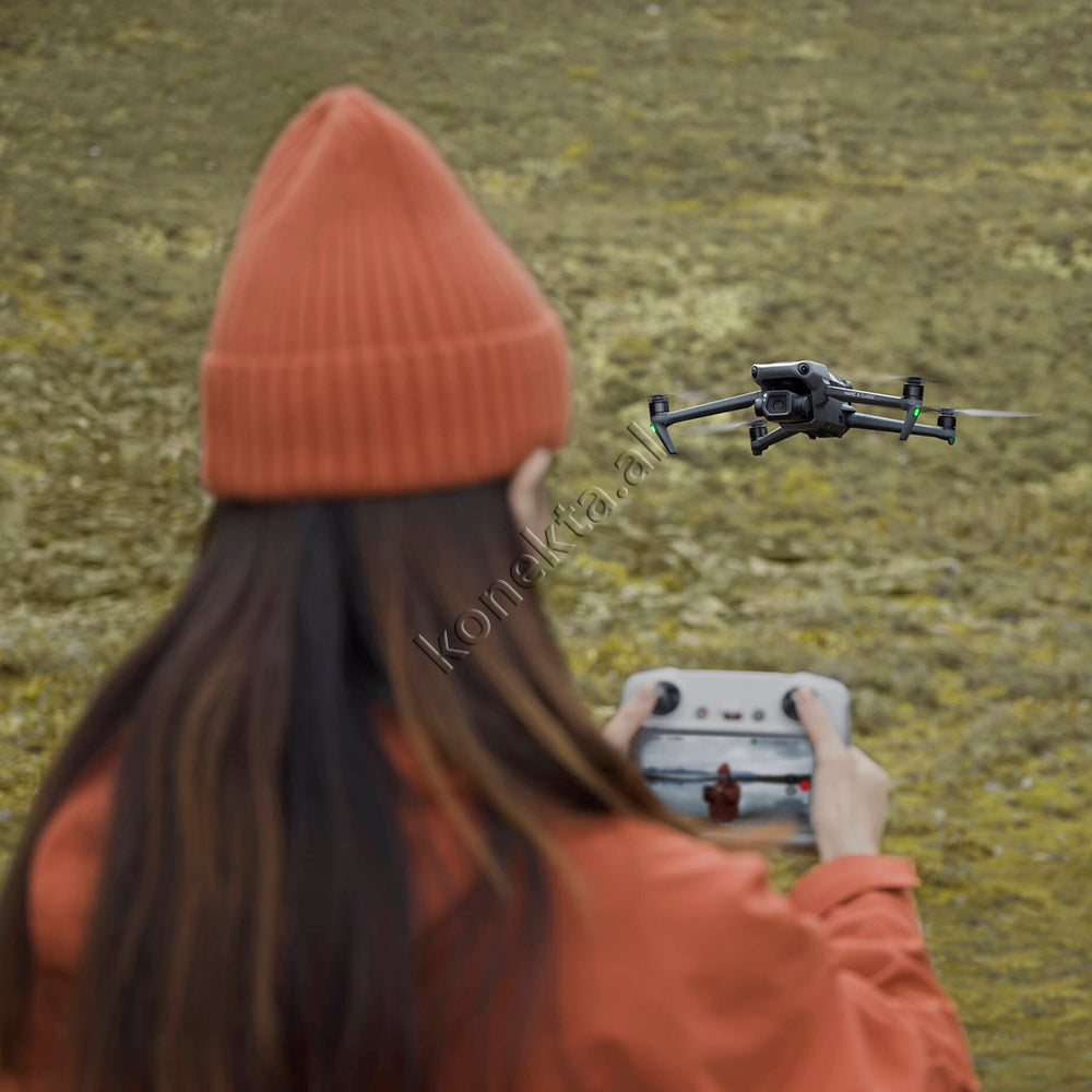 Dron Quadcopter DJI Mavic 3 Classic DJI RC / Fly More Combo