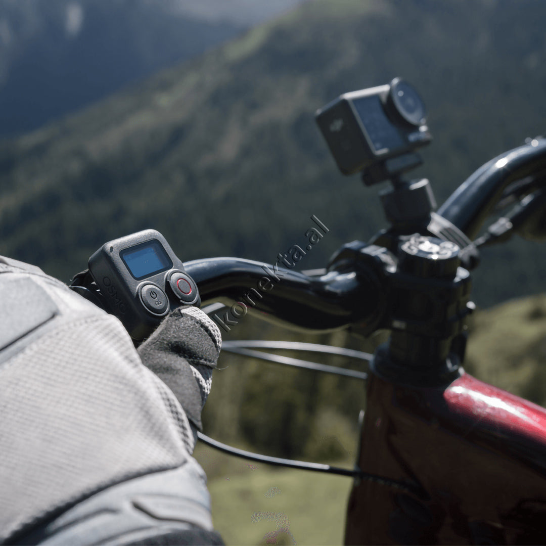 Kamera Sportive DJI Osmo Action 4 Adventure Combo