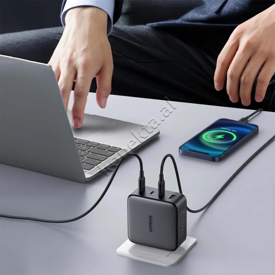 Adaptor Karikimi Nexode 100W Ugreen Me Porta 3xUSB-C & 1xUSB-A