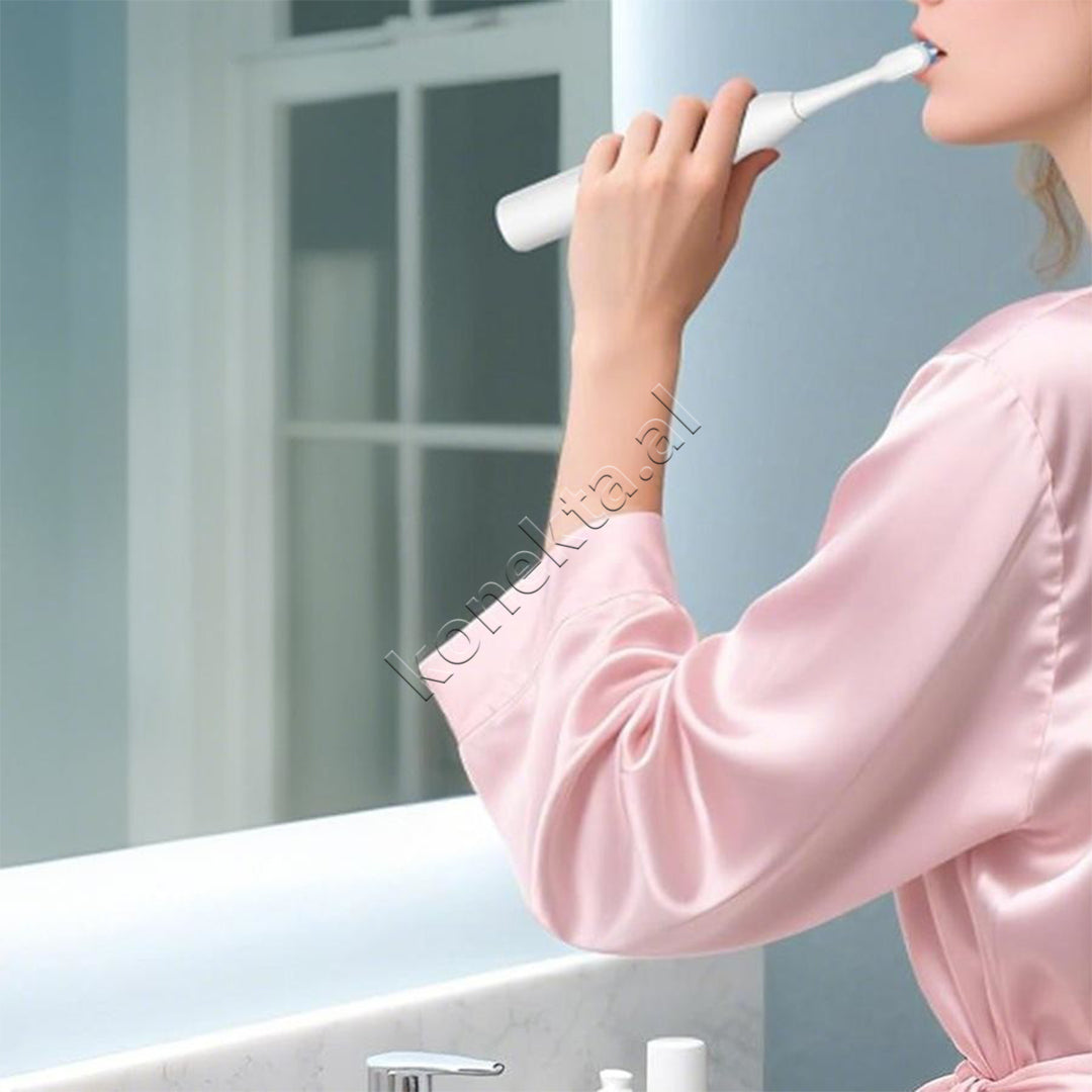 Set Elektrik 2 Ne 1 Per Kujdesin Oral Me Furçe Dhe Irrigator Dentar Senk