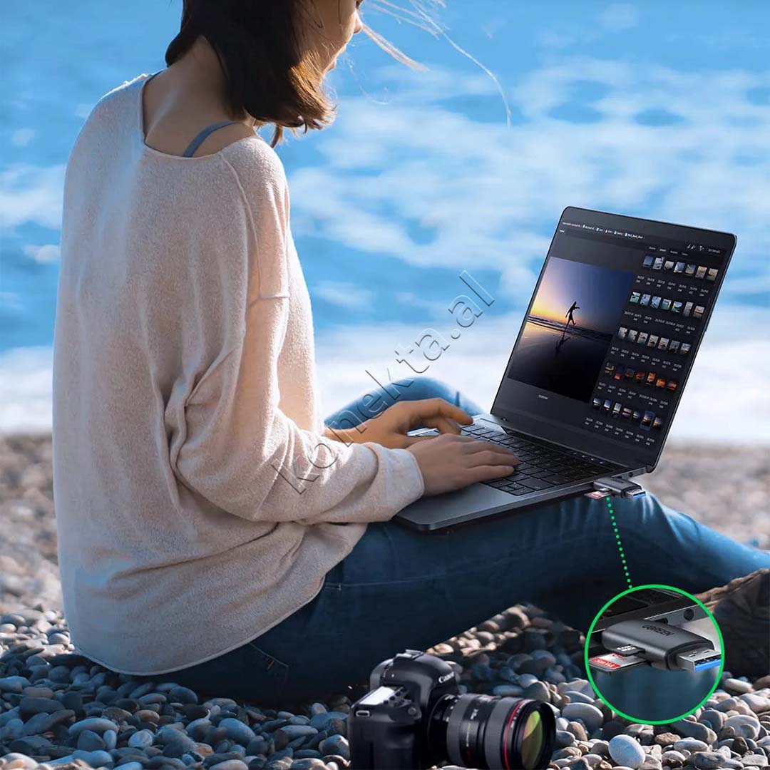 Lexues Kartash Ugreen Me Porte USB-A & USB-C Per SD/ Micro SD