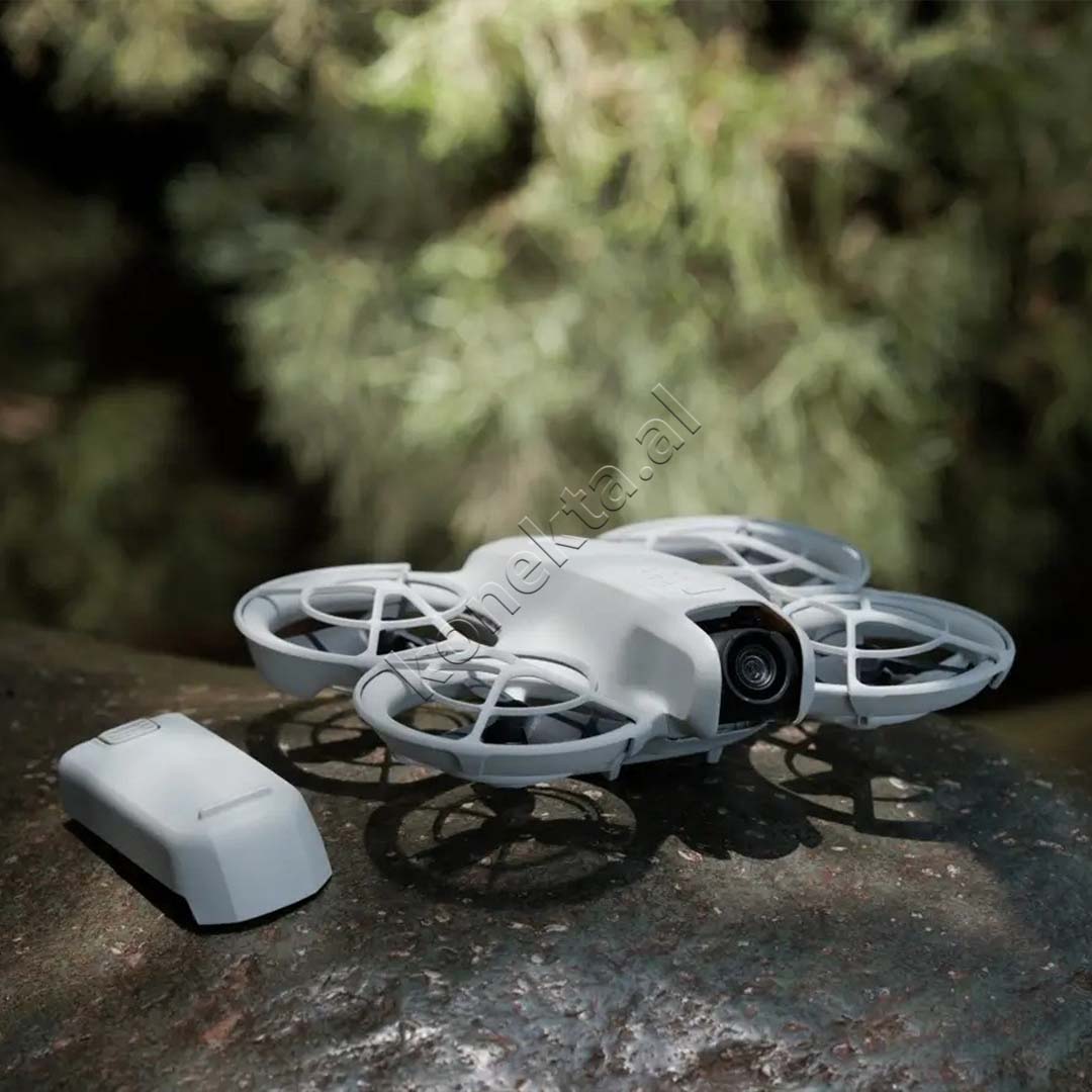 Dron Quadcopter DJI Neo Fly More Combo