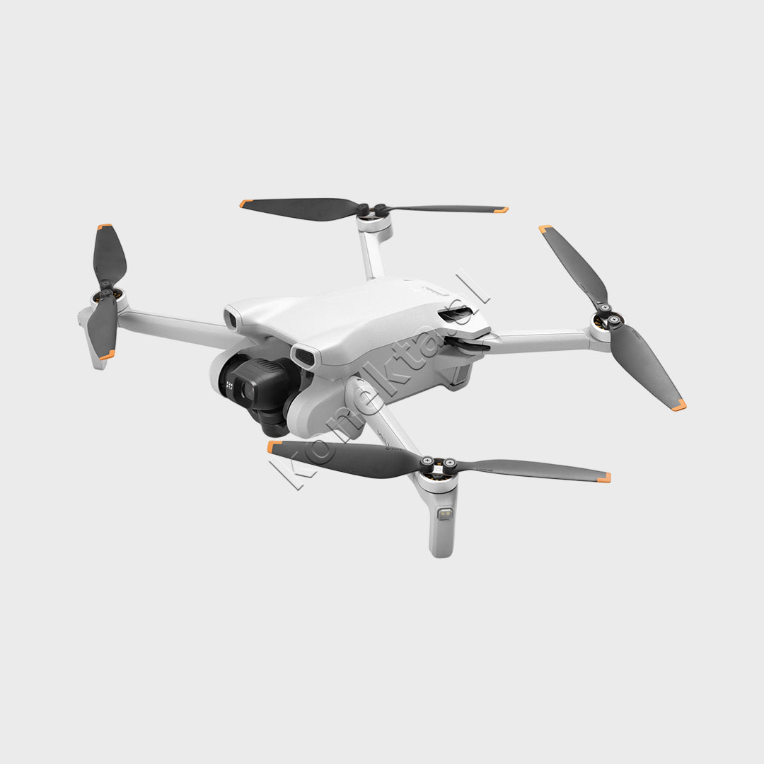 Dron Quadcopter DJI Mini 3 Fly More Combo (DJI RC)