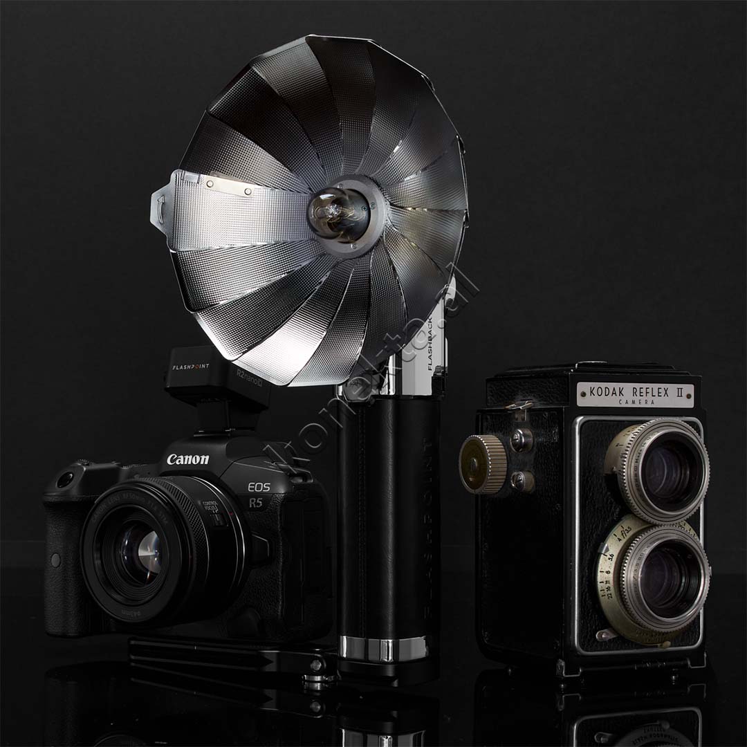 Blic Flash LED Profesional Retro Godox LUX MASTER