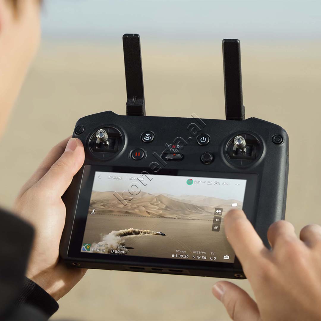 Dron Quadcopter DJI Mavic 3 Pro Fly More Combo ( DJI RC / DJI RC Pro )