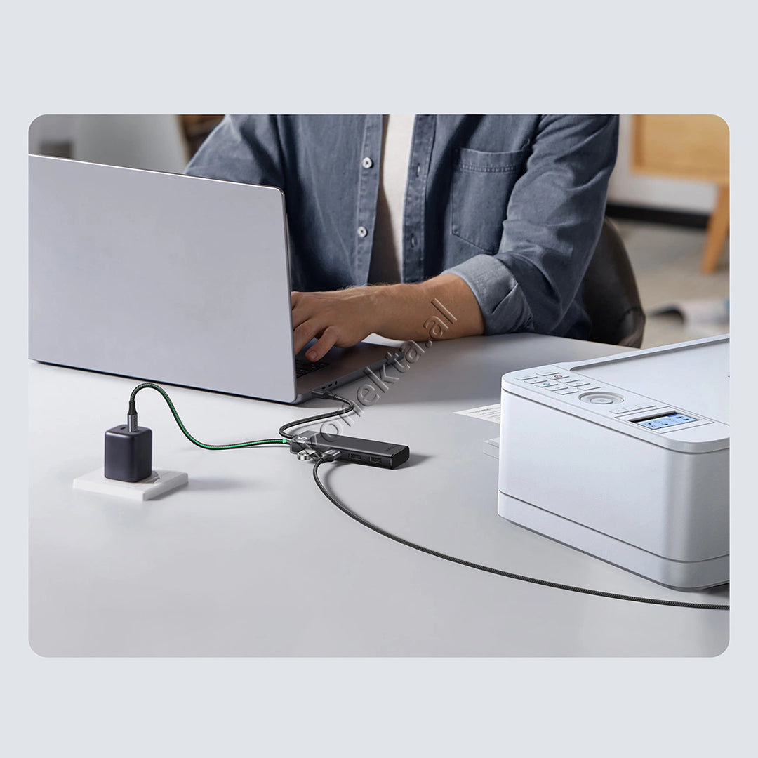 Adaptor HUB UGreen Me Shumë Porta 4 në 1