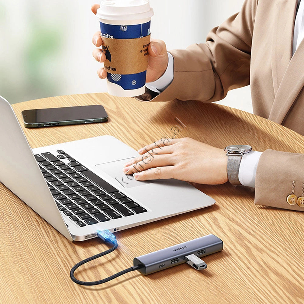 Adaptor HUB UGreen Me Shumë Porta 4 në 1