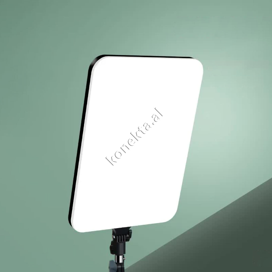 Trekembesh (Tripod) Me Drite LED Drejtkendore