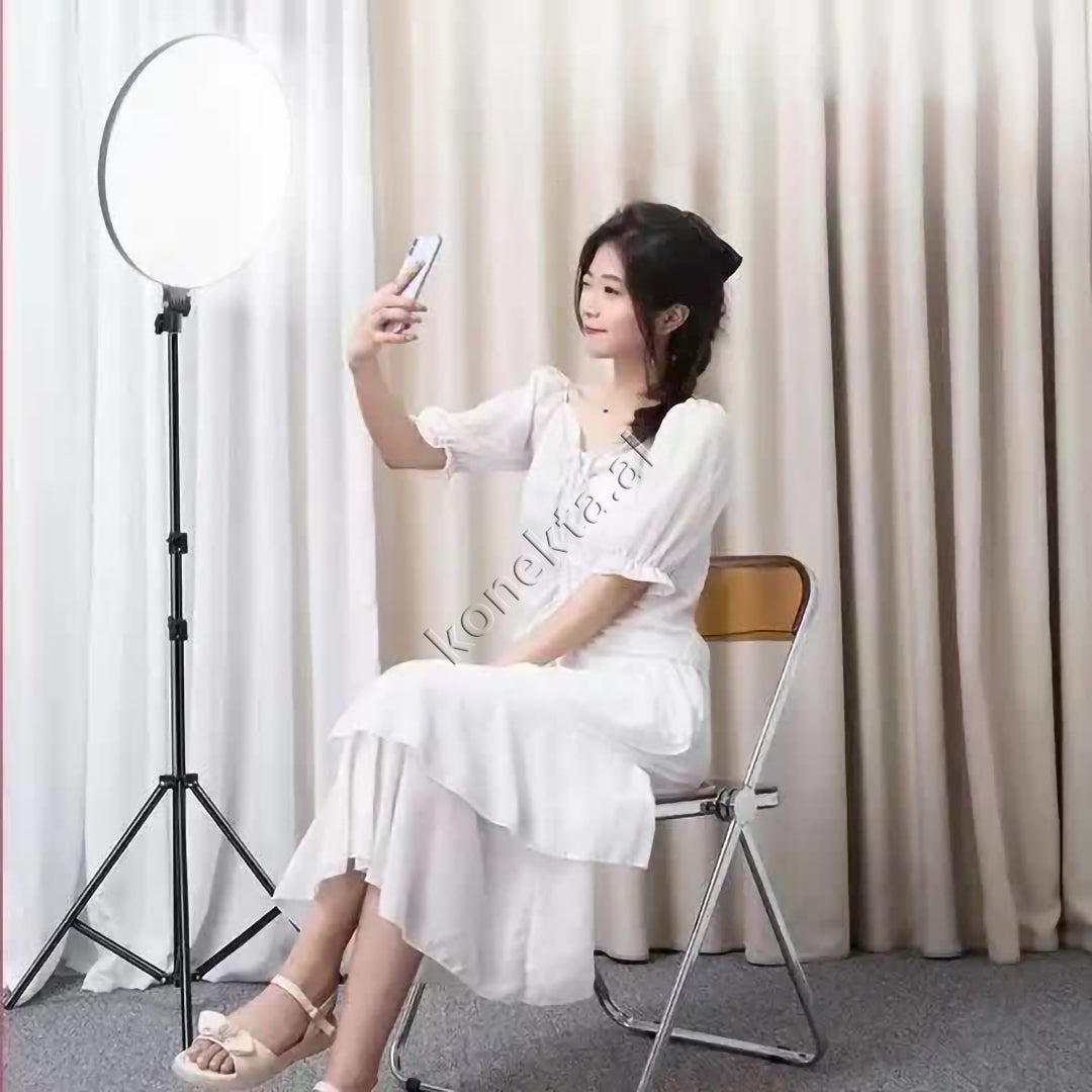 Trekembesh (Tripod) Me Drite LED