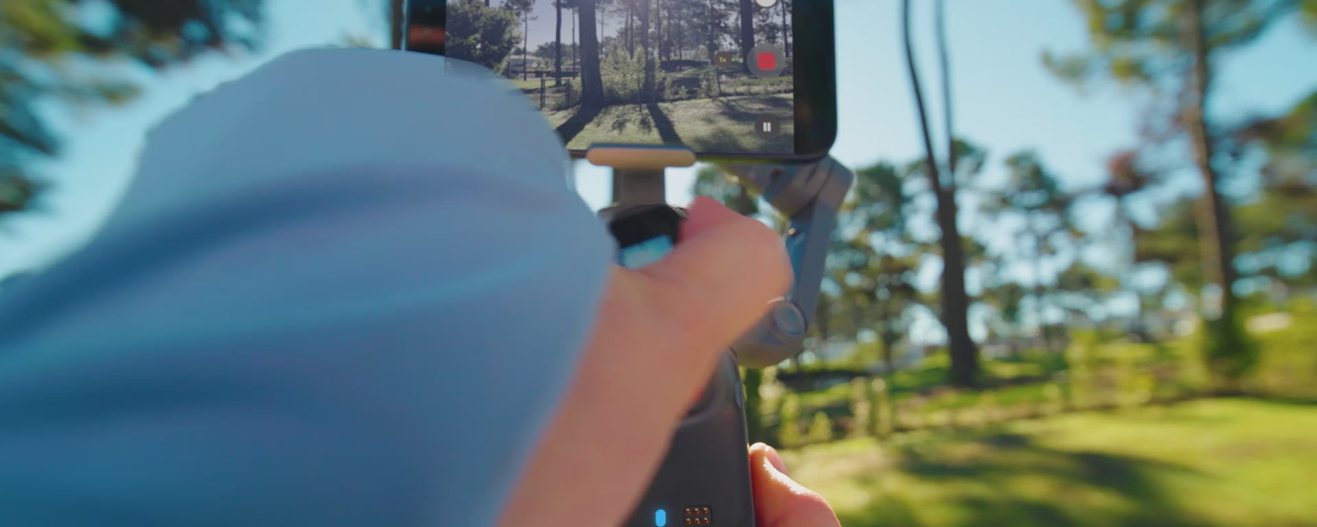 Load video: Stabilizues Telefoni Gimbal DJI Osmo Mobile 8P Me 3 Akse