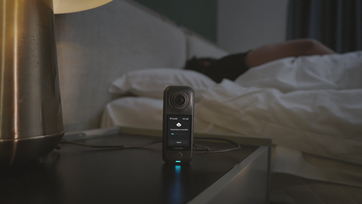 Load video: Kamera Sportive 360° Insta360 X4 Air Standard Bundle