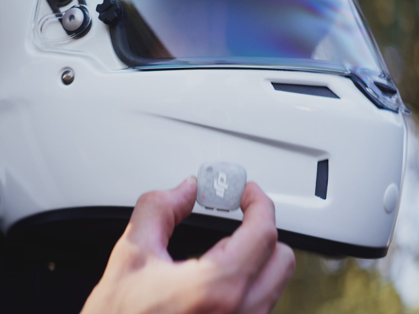 Load video: Mikrofon Wireless DJI Mic Mini 2S 2x Transmetues + 1x Marres