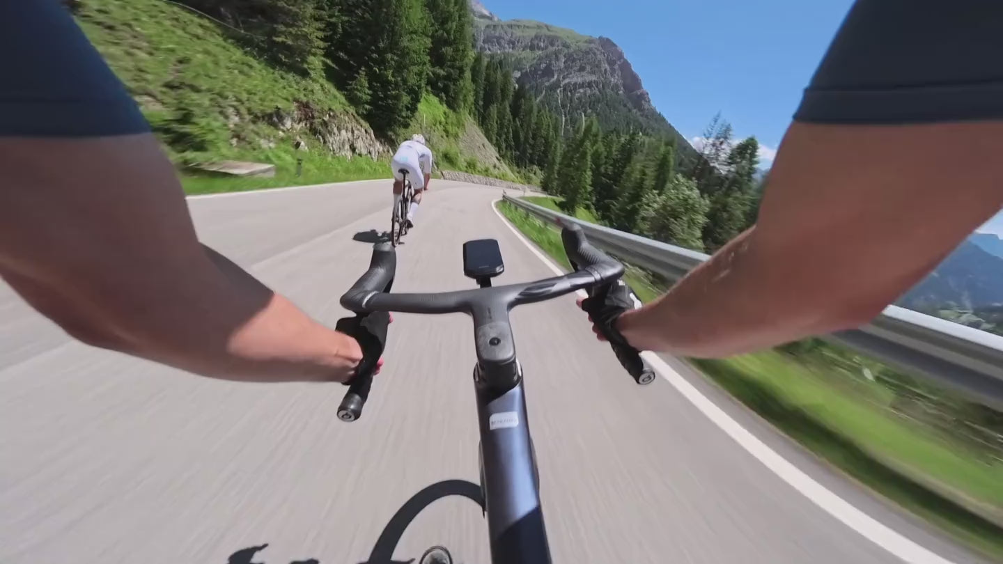 Load video: Kamera Sportive 4K Insta360 GO Ultra Standard Bundle